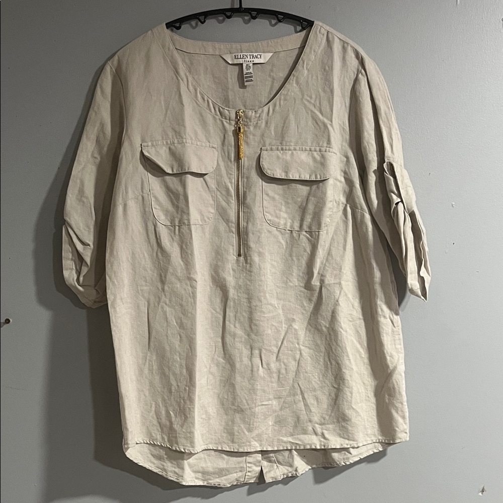 Ellen Tracy Light Tan Top with Front Zipper Small